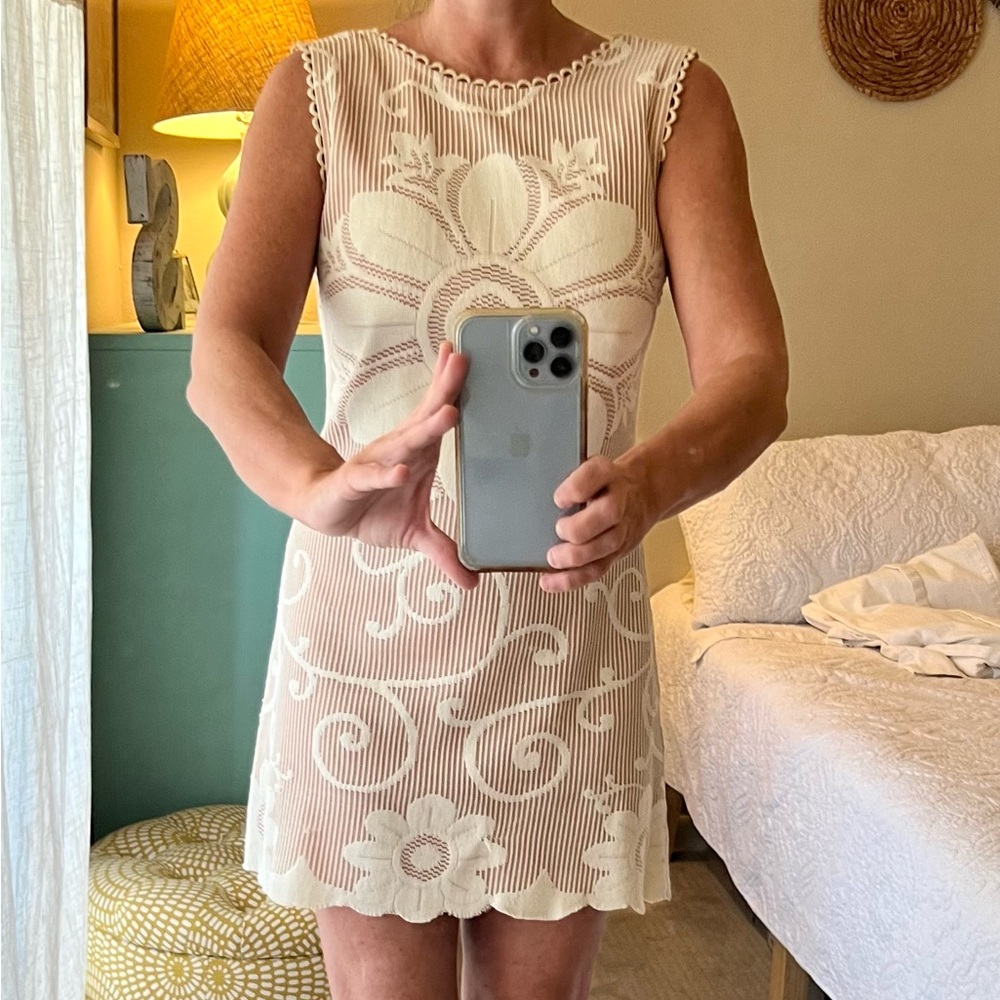 Beautiful Mini Dress By New Romantics/Anthropologie Size 4 petite